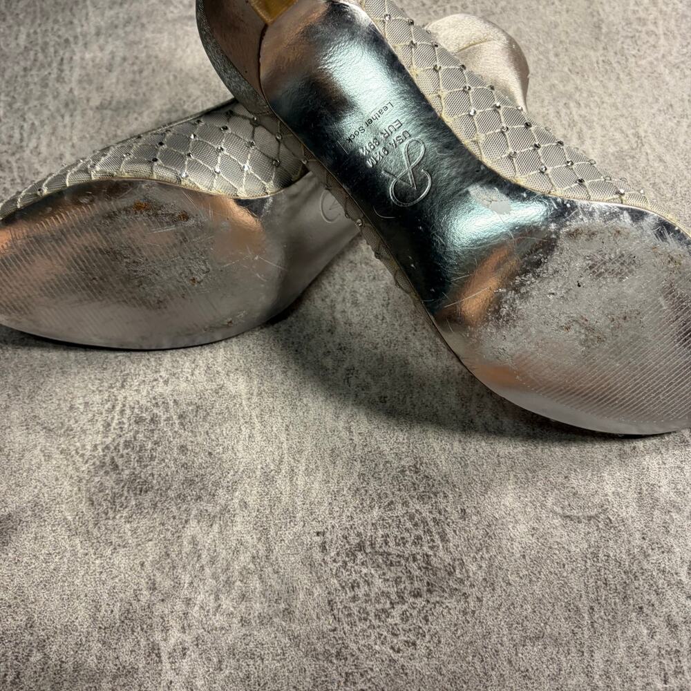 Adrianna Papell Silver Mesh Peep Toe Heels - Picture 4 of 5